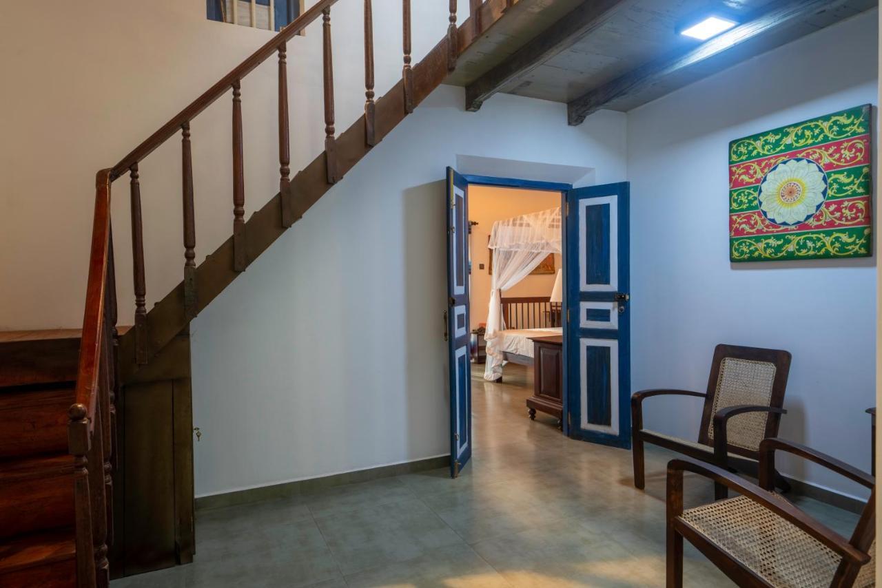 5Br Luxury Villa With Pool The Blues Mihiripenne Bagian luar foto