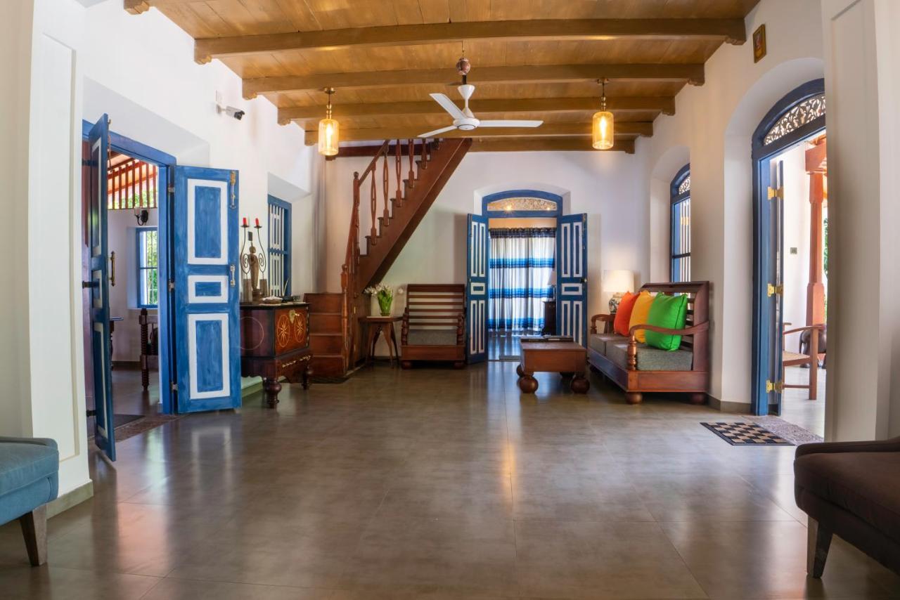 5Br Luxury Villa With Pool The Blues Mihiripenne Bagian luar foto
