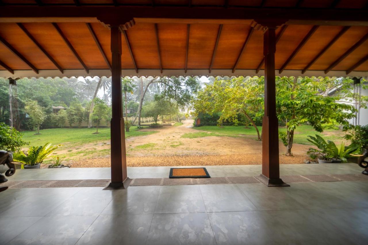 5Br Luxury Villa With Pool The Blues Mihiripenne Bagian luar foto